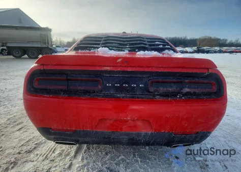 2022 Dodge Challenger Sxt z USA, uszkodzony, nr VIN 2C3CDZAG7NH211334